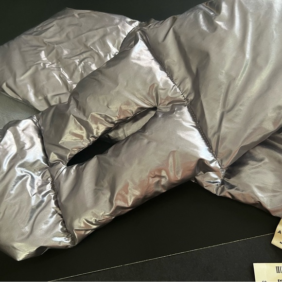 Silver Metallic Unique Scarf - Picture 6 of 6